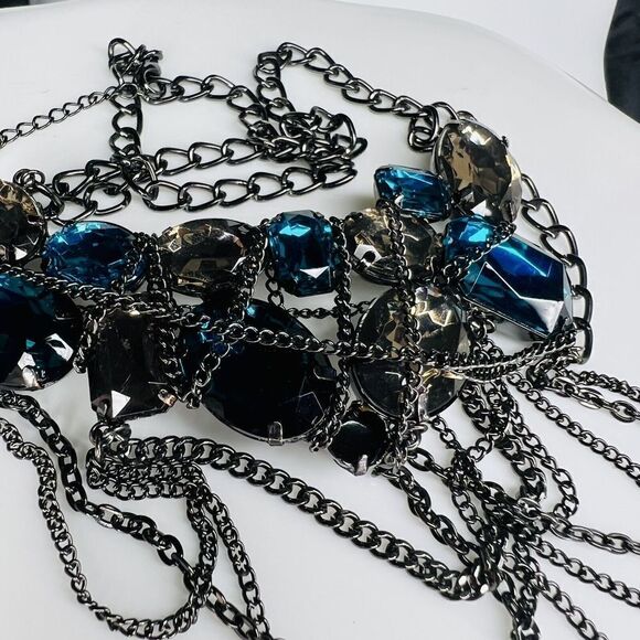 GLAMOROUS Gothic Dramatic Necklace Gun Metal Glass Acrylic Dangling Chains - Picture 3 of 13